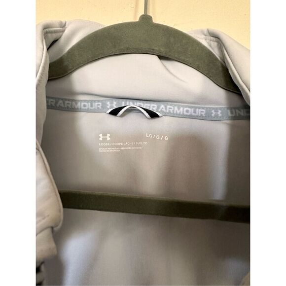 Under Armour Sports Raincoat or Light Jacket - Picture 2 of 6